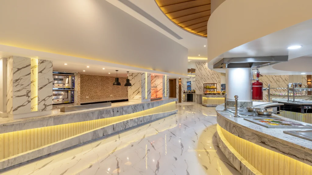 الفندق لونج بيتش ريزورت - الغردقة